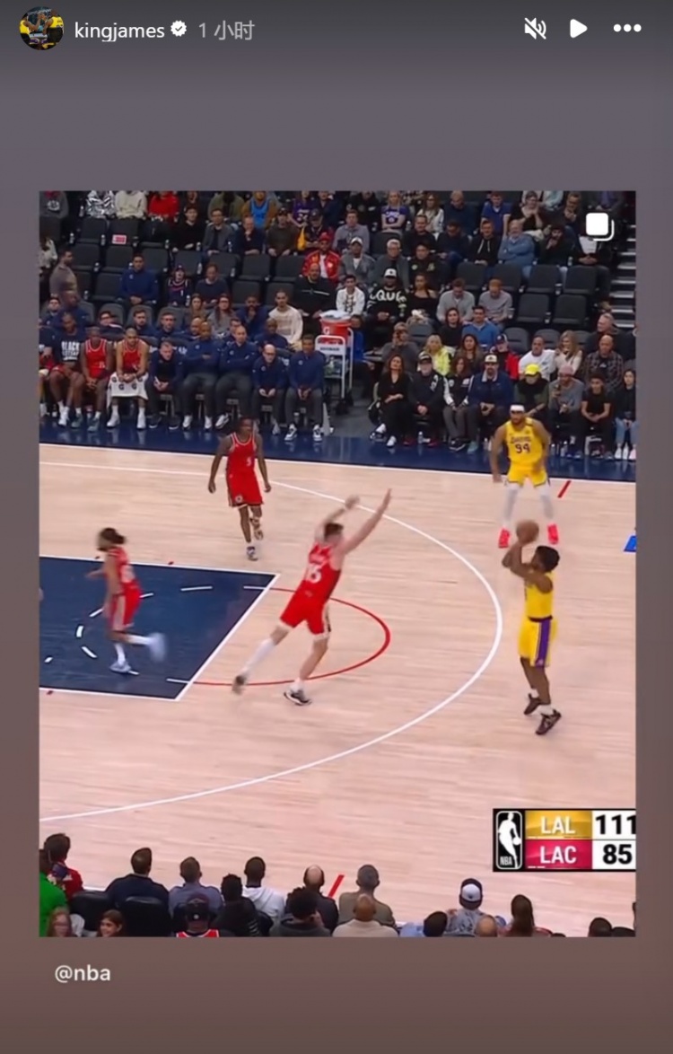  為你驕傲！布朗尼投進(jìn)NBA生涯首記三分球！詹姆斯賽后轉(zhuǎn)發(fā)