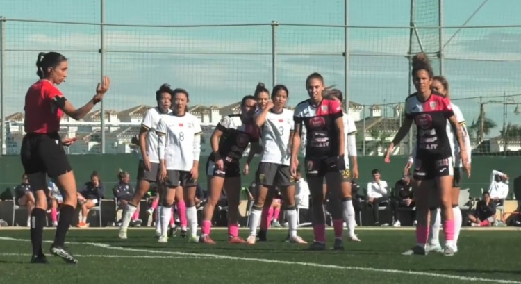  唐佳麗梅開二度、邵子欽破門，中國女足3-2擊敗Alhama俱樂部女足