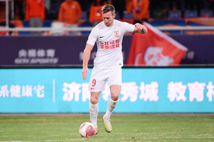  熱身賽：長春亞泰2-1青島海牛 貝里奇、奧莫伊胡安弗破門???